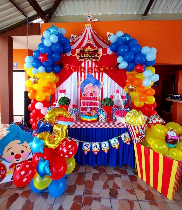 Modelos de decoración para la temática del payasito Plim Plim