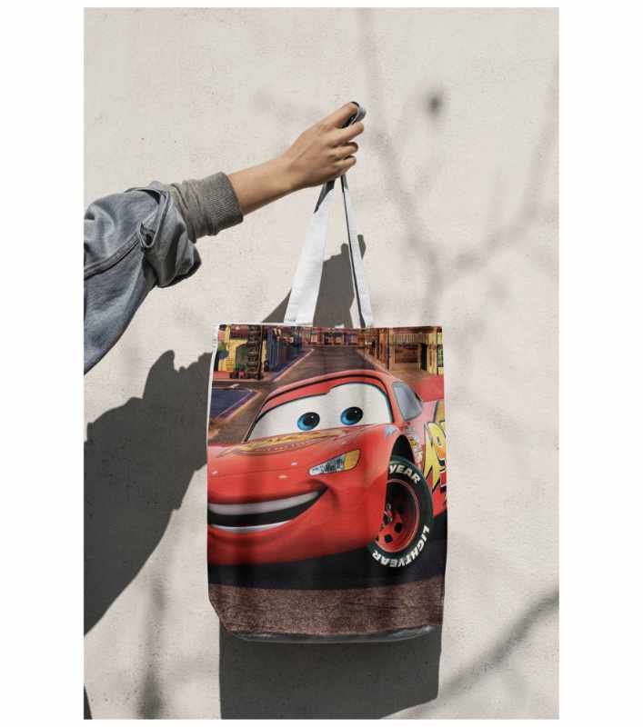 Bolsas de Cars Sublimadas para Sorpresas Personalizadas: ¡El recuerdo ideal para tu fiesta! ¿Buscas un detalle único y duradero para los invitados de tu fiesta infantil o evento especial? Nuestras bolsas sublimadas para sorpresas son la opción perfecta para dar ese toque mágico a tu celebración.