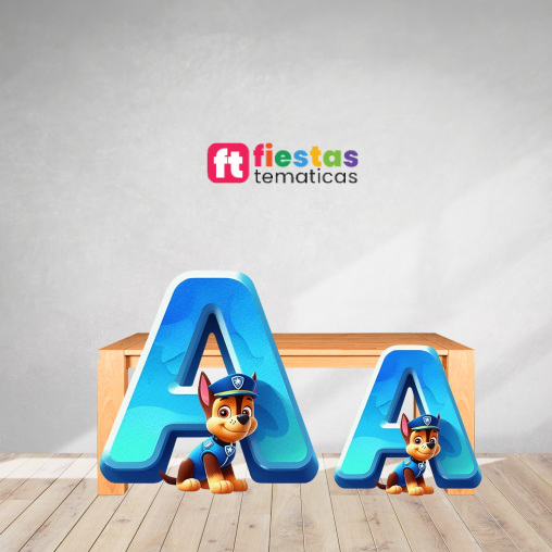 Dale un toque único y divertido a tu fiesta con nuestras letras en vinil y foam de Chase, perfectas para decorar mesas, fondos y espacios especiales. Puedes elegir la inicial del cumpleañero y personalizarla en dos tamaños: 70 cm o 1 m de altura, ambas con soporte firme para mantenerse en pie durante todo el evento.