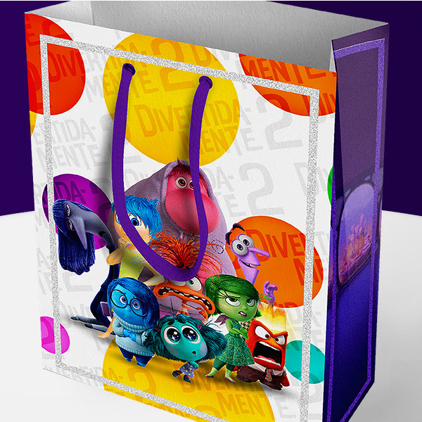 ¡Sorprende a tus invitados desde el primer momento! Las bolsitas para dulces personalizadas de Intensa-Mente son el recuerdo ideal para cerrar con broche de oro cualquier cumpleaños, aniversario o celebración temática.